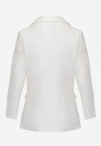 Born2be - Biała Marynarka Dwurzędowa z Biżuteryjnymi Guzikami Teudosia. Okazja: na co dzień. Kolor: biały. Materiał: jeans. Wzór: aplikacja. Styl: casual, klasyczny, elegancki #5