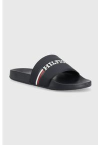TOMMY HILFIGER - Tommy Hilfiger klapki CORPORATE FLAG POOL męskie kolor granatowy FM0FM04613. Kolor: niebieski. Materiał: tworzywo sztuczne #4