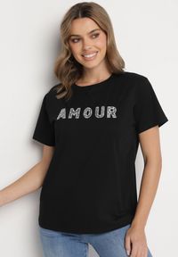 Born2be - Czarny T-shirt z Bawełny Ozdobiony Haftowanym Napisem z Cekinami Marisiana. Okazja: na co dzień. Kolor: czarny. Materiał: bawełna. Wzór: napisy, aplikacja, haft. Styl: glamour, klasyczny, casual #4