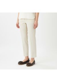 Baleriny damskie Armodo, cholewka ze skóry naturalnej z dekoracyjną aplikacją na przodzie elastyczna konstrukcja ułatwiająca zakładanie oraz płaska p. Kolor: brązowy. Materiał: skóra. Szerokość cholewki: normalna. Wzór: aplikacja. Obcas: na płaskiej podeszwie #3