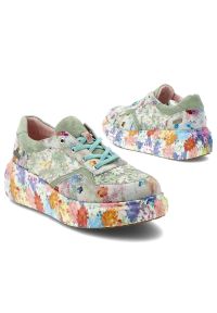 Sneakersy damskie Laura Vita, perforowana cholewka oraz podwyższona podeszwa z ozdobnym wzorem na boku, kolorowe, 64 SL26803B-64. Okazja: na co dzień, na spacer. Zapięcie: sznurówki. Szerokość cholewki: normalna. Wzór: kolorowy. Sezon: wiosna, lato. Styl: casual #3