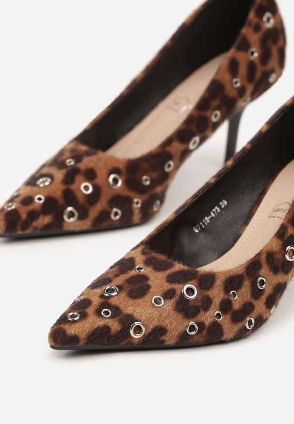 Born2be - Panterkowe Czółenka Vices na Szpilce ze Skórzaną Wkładką i Nitami Rilenna. Okazja: na spotkanie biznesowe. Materiał: skóra. Obcas: na szpilce. Styl: elegancki, biznesowy, klasyczny