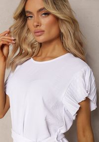 Renee - Biała Mini Sukienka Rozkloszowana ze Zdobionym Rękawem i Materiałowym Paskiem Ajemia. Kolor: biały. Materiał: materiał. Wzór: aplikacja. Długość: mini #4