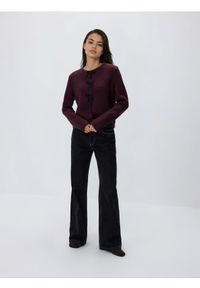 Reserved - Kardigan z kokardkami - bordowy. Typ kołnierza: kokarda. Kolor: czerwony. Materiał: dzianina, wełna