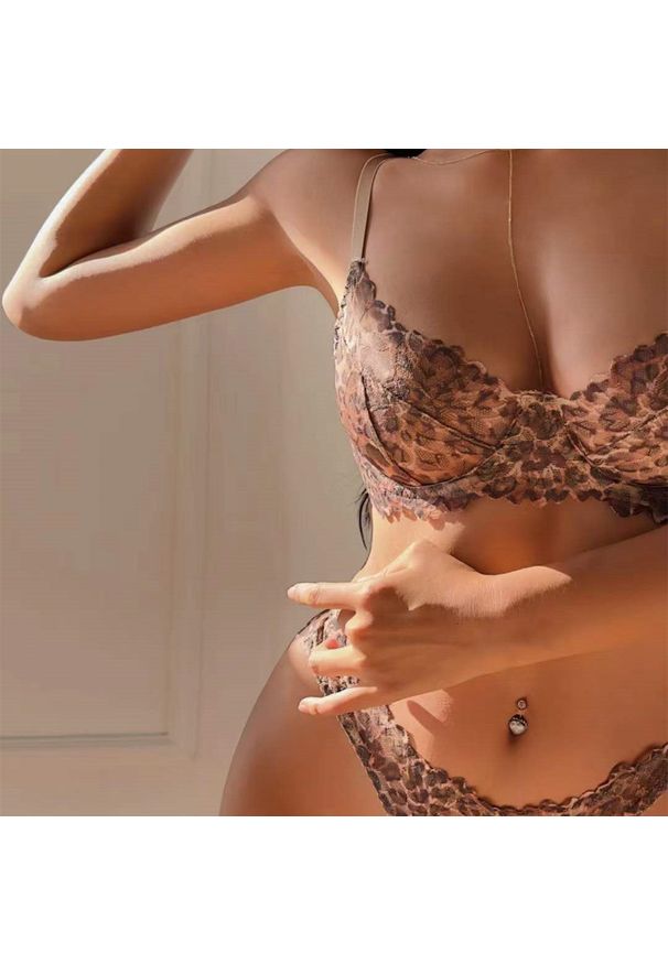Intica - Komplet bielizny push-up z koronką dla podkreślenia kształtów Toya. Materiał: koronka. Wzór: koronka