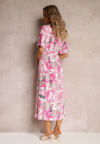 Renee - Różowa Rozkloszowana Sukienka Midi z Wiskozy i Ściągaczem w Talii Idalli. Kolor: różowy. Materiał: wiskoza. Długość: midi