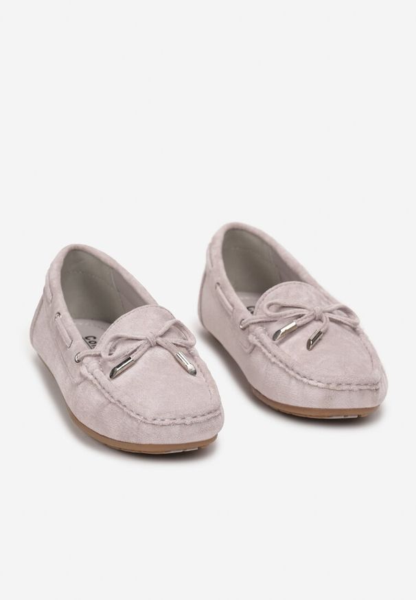 Born2be - Jasnofioletowe Mokasyny na Płaskiej Podeszwie z Kokardką Ariteia. Okazja: na spotkanie biznesowe, na co dzień, do pracy. Kolor: fioletowy. Materiał: jeans. Wzór: aplikacja. Obcas: na płaskiej podeszwie. Styl: elegancki, casual, biznesowy