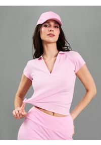 Sinsay - Bawełniana bluzka z krótkim rękawem - różowy. Kolor: różowy. Materiał: bawełna. Długość rękawa: krótki rękaw. Długość: krótkie