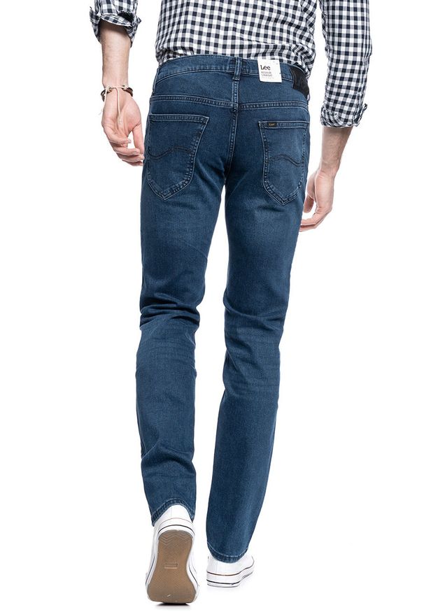 Lee - LEE SPODNIE MĘSKIE Daren Zip Fly MID PORTER L707QCRS 112118361. Okazja: na randkę, na uczelnię. Długość: długie. Wzór: gładki, aplikacja. Sezon: lato. Styl: klasyczny