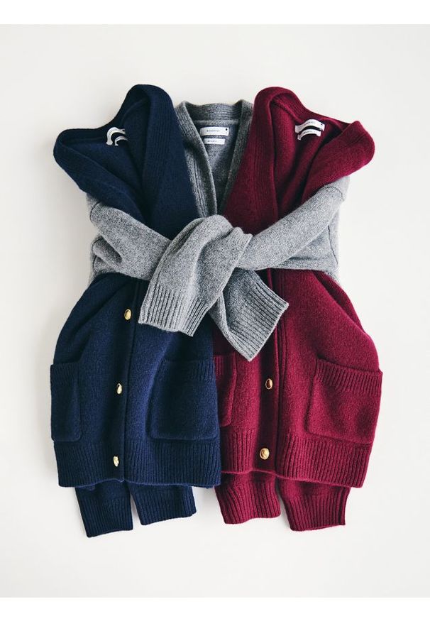 Reserved - Wełniany kardigan - bordowy. Kolor: czerwony. Materiał: wełna