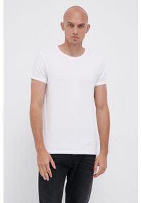 Resteröds T-shirt męski kolor biały gładki. Okazja: na co dzień. Kolor: biały. Materiał: dzianina, włókno. Wzór: gładki. Styl: casual