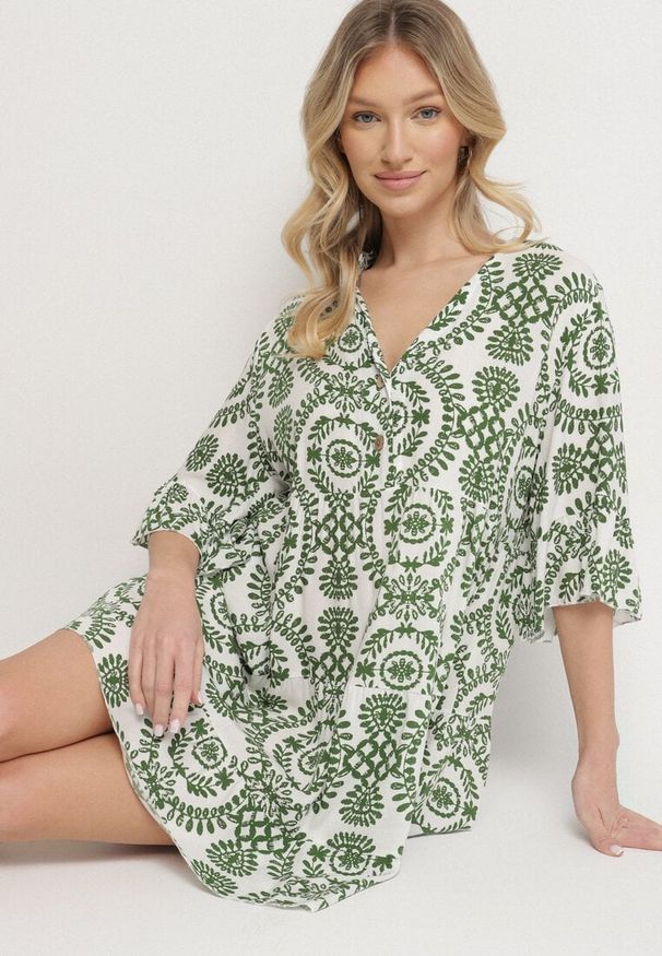 Born2be - Zielona Bawełniana Sukienka Rozkloszowana z Guzikami Janisse. Okazja: na co dzień. Kolor: zielony. Materiał: bawełna. Typ sukienki: rozkloszowane, proste. Styl: klasyczny, casual, elegancki