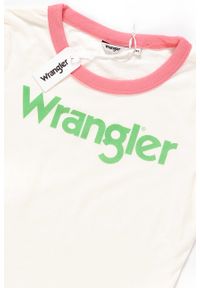 Wrangler - WRANGLER T SHIRT DAMSKI RETRO KABEL TEE ETHEREAL YELLOW W716SEVUF. Długość rękawa: krótki rękaw. Długość: krótkie. Wzór: nadruk. Styl: retro #4