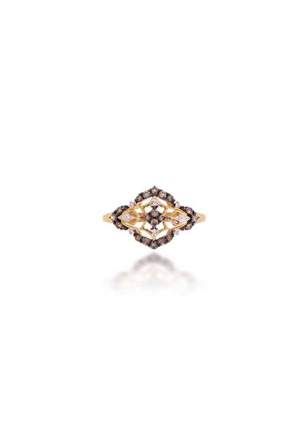 W.KRUK Unikalny Pierścionek Złoty - złoto 585, Brązowy brylant 0,23ct,diament 0,02ct - ZFX/PB+02. Materiał: złote. Kolor: złoty, brązowy, wielokolorowy. Wzór: aplikacja. Kamień szlachetny: brylant, diament