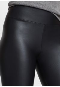 bonprix - Legginsy ze sztucznej skóry. Kolor: czarny. Materiał: skóra #2