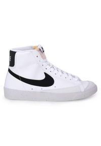 Buty do chodzenia damskie Nike 101 Blazer Mid 77 Next Nature. Wysokość cholewki: za kostkę. Zapięcie: sznurówki. Kolor: biały. Materiał: skóra, materiał, guma, syntetyk. Szerokość cholewki: normalna. Sport: turystyka piesza