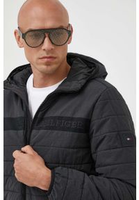 TOMMY HILFIGER - Tommy Hilfiger kurtka męska kolor czarny przejściowa. Okazja: na co dzień. Kolor: czarny. Styl: casual