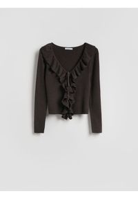 Reserved - Sweter z falbanką - ciemnobrązowy. Kolor: brązowy. Materiał: dzianina, wełna