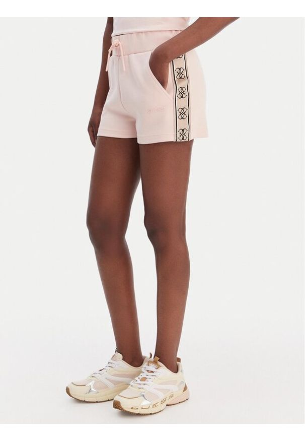 Guess Szorty sportowe V3GD13 KB3P2 Różowy Regular Fit. Kolor: różowy. Materiał: syntetyk