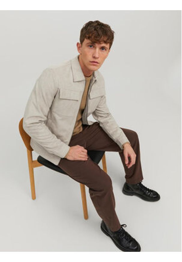 Jack & Jones Kurtka z imitacji skóry Payton 12213082 Beżowy Regular Fit. Kolor: beżowy. Materiał: skóra