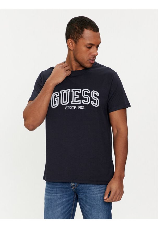 Guess T-Shirt M4GI62 I3Z14 Granatowy Regular Fit. Kolor: niebieski. Materiał: bawełna