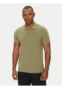 Lacoste Polo DH5522 Khaki Regular Fit. Typ kołnierza: polo. Kolor: brązowy. Materiał: bawełna, syntetyk