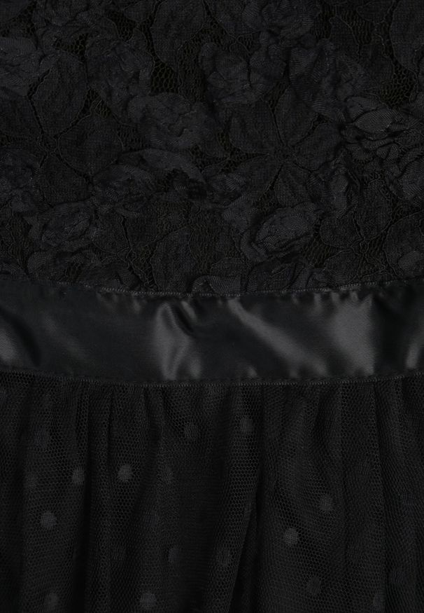 Renee - Czarna Taliowana Sukienka Midi z Ozdobną Siateczką Celerise. Kolor: czarny. Długość: midi