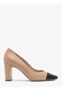 Ryłko - Beżowe czółenka z czarnym noskiem. Nosek buta: okrągły. Kolor: beżowy. Materiał: skóra. Obcas: na obcasie. Styl: street. Wysokość obcasa: średni #1