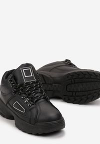 Born2be - Czarne Sneakersy na Platformie Aonari. Kolor: czarny. Obcas: na platformie