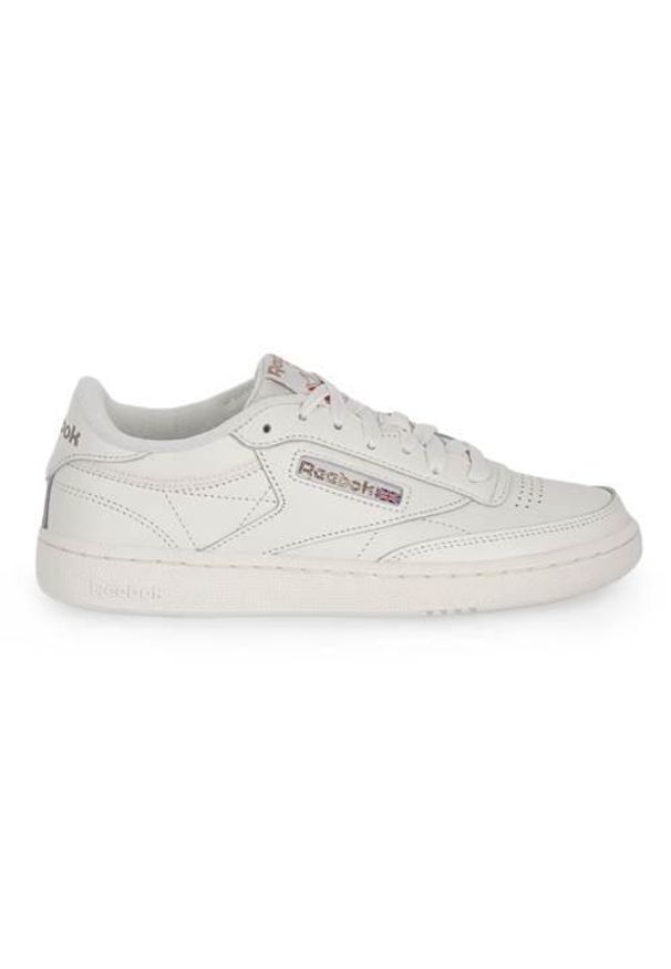 Buty do chodzenia damskie Reebok Club C 85. Zapięcie: sznurówki. Kolor: biały. Materiał: materiał. Szerokość cholewki: normalna. Model: Reebok Club. Sport: turystyka piesza