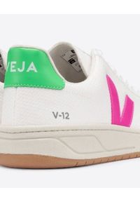 Veja - VEJA - Sneakersy V-12 B-Mesh. Kolor: biały. Materiał: mesh. Szerokość cholewki: normalna. Wzór: aplikacja #2