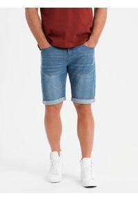 Ombre Clothing - Jeansowe szorty męskie z podwiniętą nogawką - niebieskie V2. Kolor: niebieski. Materiał: jeans. Wzór: aplikacja. Sezon: lato. Styl: klasyczny