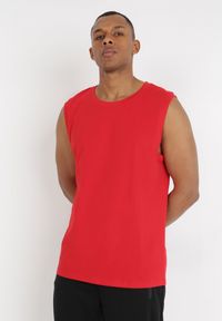 Born2be - Czerwona Koszulka Sofrodem. Kolor: czerwony. Materiał: materiał, jeans, bawełna. Długość rękawa: bez rękawów. Wzór: bez wzorów