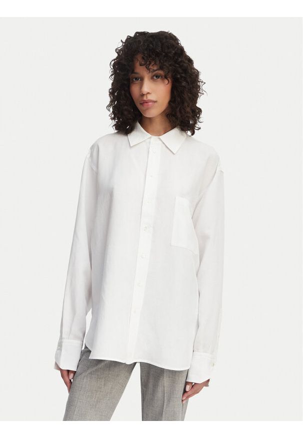 BOSS Koszula Saturday 1 50560693 Biały Relaxed Fit. Kolor: biały. Materiał: lyocell