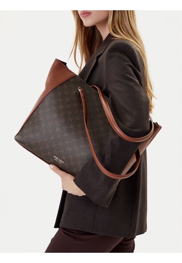 Nine West Torebka EO-WYOMING-LDA8449 Brązowy. Kolor: brązowy