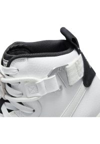 Buty Nike Air Force 1 High Utility 2.0 W DC3584-100 białe. Zapięcie: sznurówki. Kolor: biały. Materiał: skóra, guma. Model: Nike Air Force #2