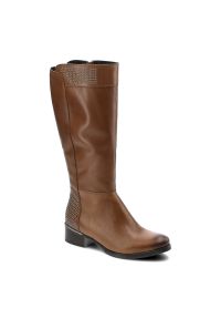 Brązowe Kozaki Simen Damskie Stylowe Buty Zimowe. Okazja: na co dzień. Kolor: brązowy. Szerokość cholewki: normalna. Wzór: aplikacja. Wysokość cholewki: przed kolano. Materiał: skóra. Sezon: zima. Obcas: na obcasie. Styl: elegancki. Wysokość obcasa: średni #1