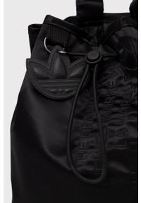 adidas Originals plecak damski kolor czarny mały gładki. Kolor: czarny. Wzór: gładki