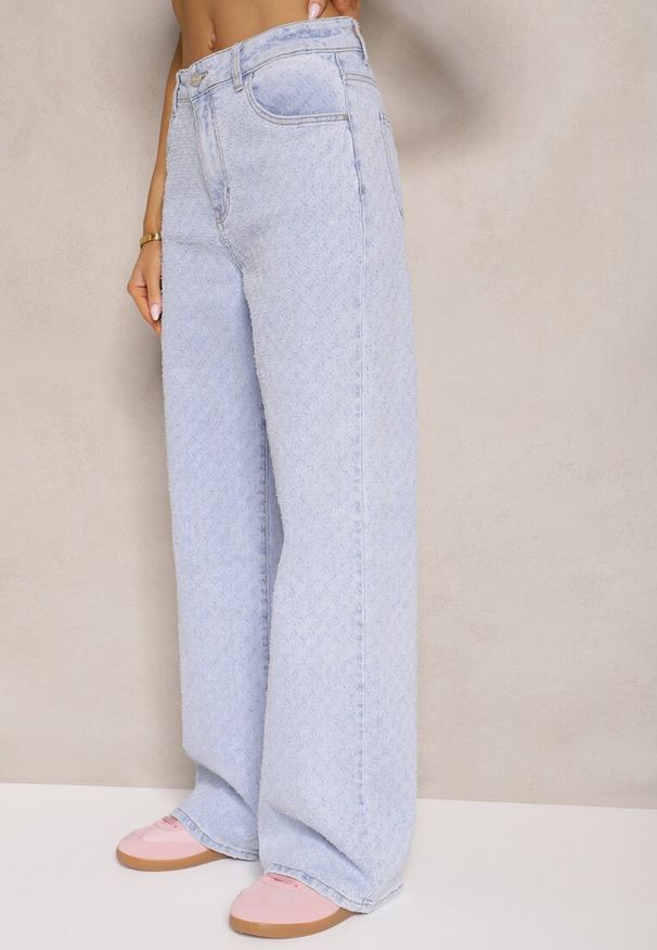 Renee - Jasnoniebieskie Jeansy z Bawełną o Szerokim Kroju High Waist Taliera. Okazja: na co dzień. Stan: podwyższony. Kolor: niebieski. Styl: casual, elegancki