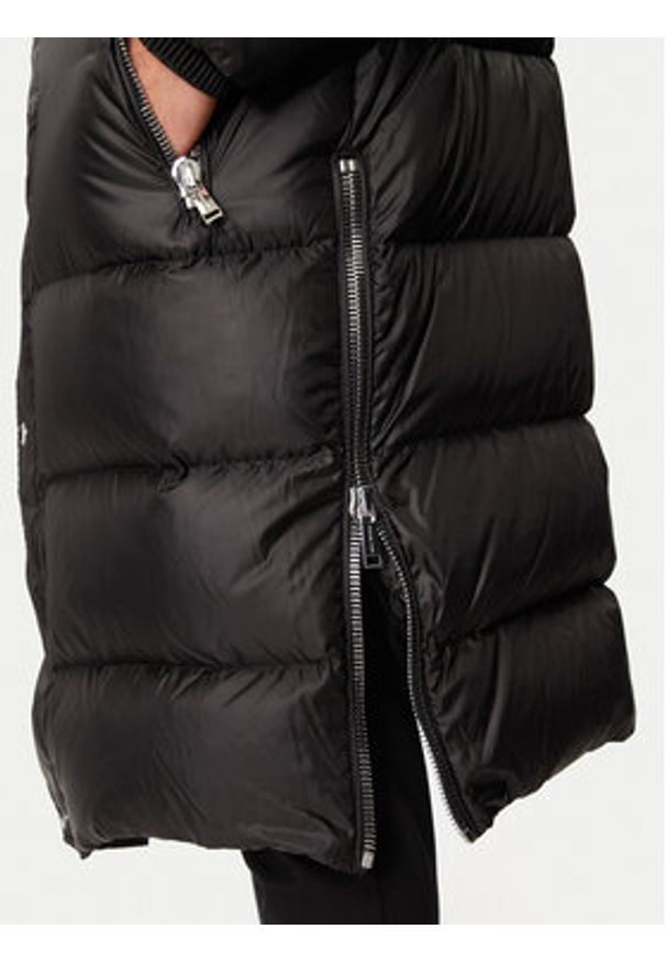 MICHAEL Michael Kors Płaszcz zimowy UF4208I3SB Czarny Relaxed Fit. Kolor: czarny. Materiał: syntetyk. Sezon: zima