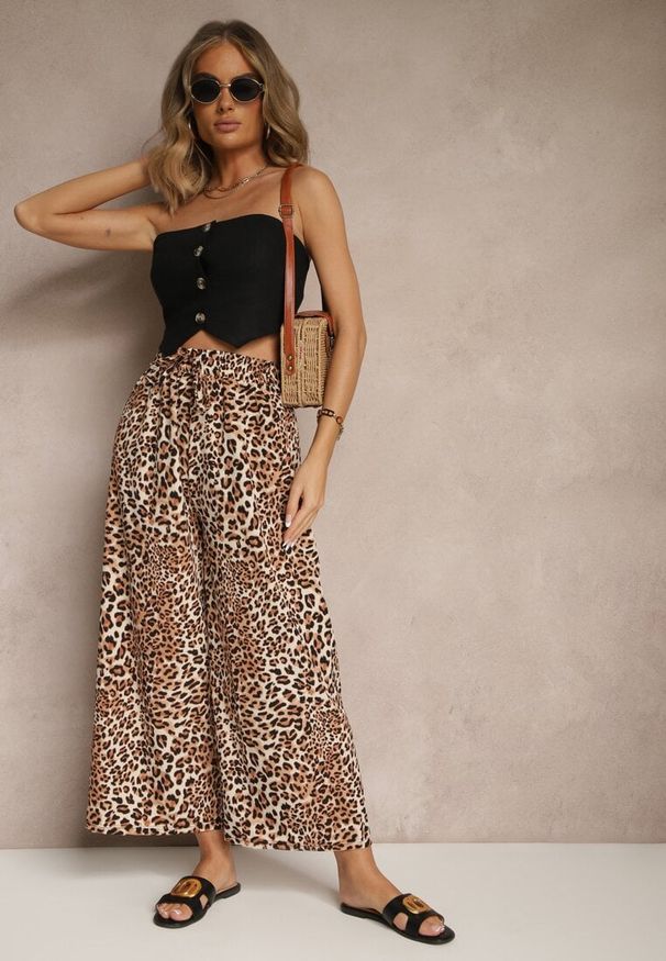 Renee - Beżowo-Brązowe Spodnie Wide Leg z Gumką w Talii w Panterkowy Wzór Filanira. Okazja: na co dzień. Kolor: czarny. Styl: elegancki, casual