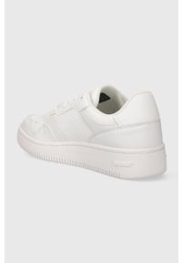 Tommy Jeans sneakersy skórzane TJW RETRO BASKET ESS kolor biały EN0EN02434. Nosek buta: okrągły. Kolor: biały. Materiał: skóra #4