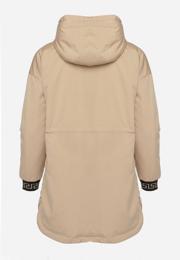 Born2be - Ciemnobeżowa Kurtka Parka z Kapturem Ściągana w Talii Troczkami Velamira. Typ kołnierza: kaptur. Kolor: beżowy. Materiał: tkanina