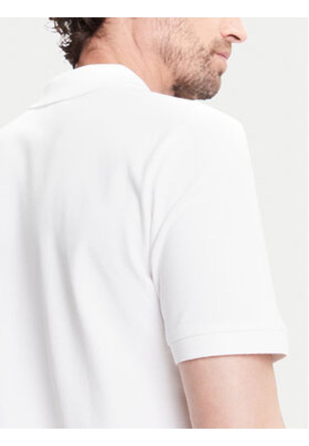 Pierre Cardin Polo C5 21354.2110 Biały Regular Fit. Typ kołnierza: polo. Kolor: biały. Materiał: bawełna