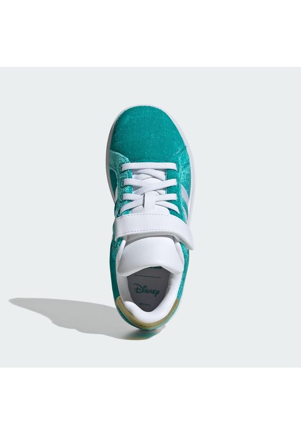 Adidas - Buty adidas Disney Jasmine Grand Court 2.0 dla dzieci. Kolor: żółty, biały, wielokolorowy, niebieski. Wzór: motyw z bajki