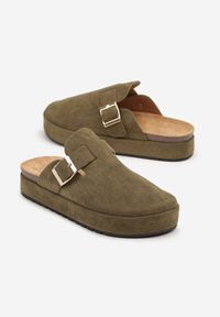 Born2be - Zielone Klapki na Grubej Podeszwie w Stylu Chodaków z Klamrą Lilarose. Okazja: na co dzień. Kolor: zielony. Styl: casual #5