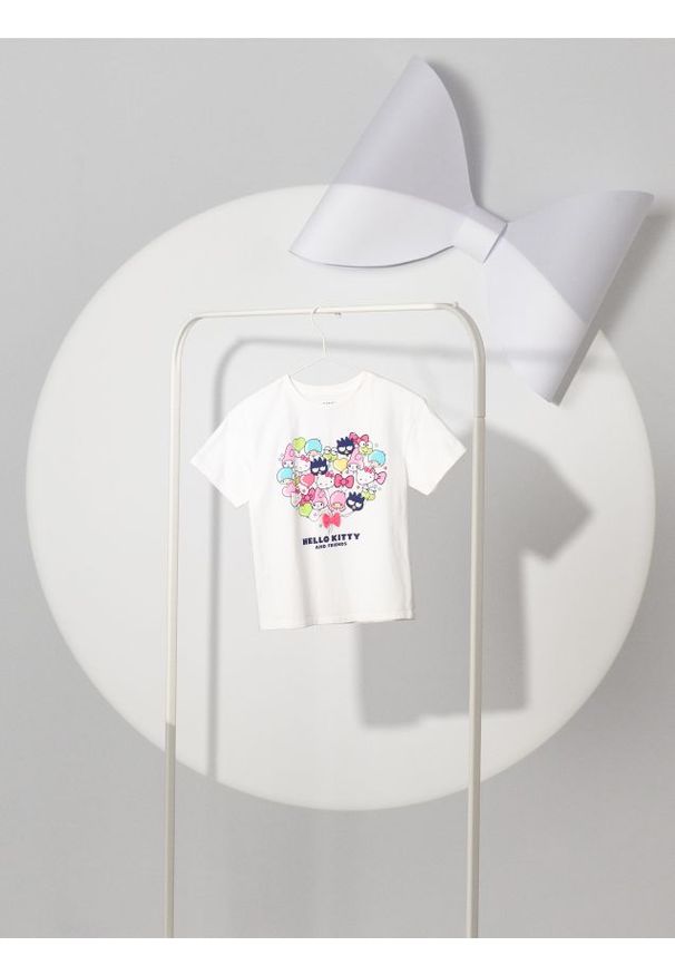 Sinsay - Koszulka Hello Kitty - biały. Kolor: biały. Wzór: motyw z bajki