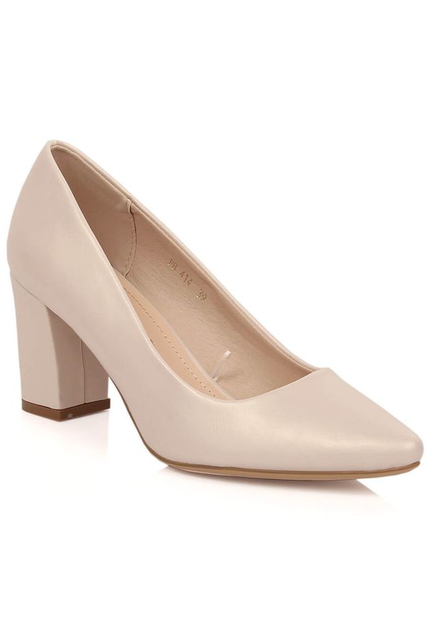 Czółenka damskie na słupku beż perła Sergio Leone PB414. Kolor: beżowy. Materiał: skóra ekologiczna. Szerokość cholewki: normalna. Obcas: na słupku