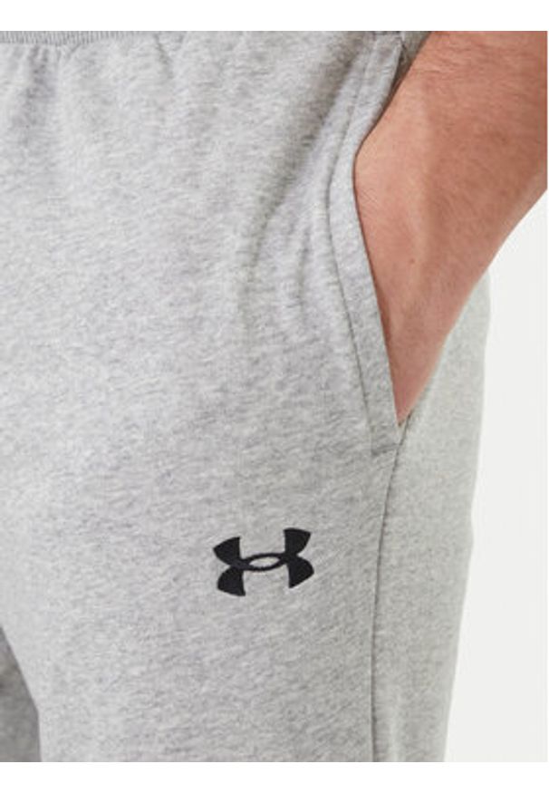 Under Armour Spodnie dresowe UA Rival 6014638 Szary Regular Fit. Kolor: szary. Materiał: bawełna