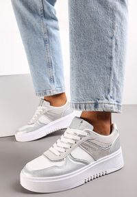 Renee - Biało-Srebrne Sneakersy na Grubej Podeszwie Pascova. Kolor: biały. Materiał: jeans
